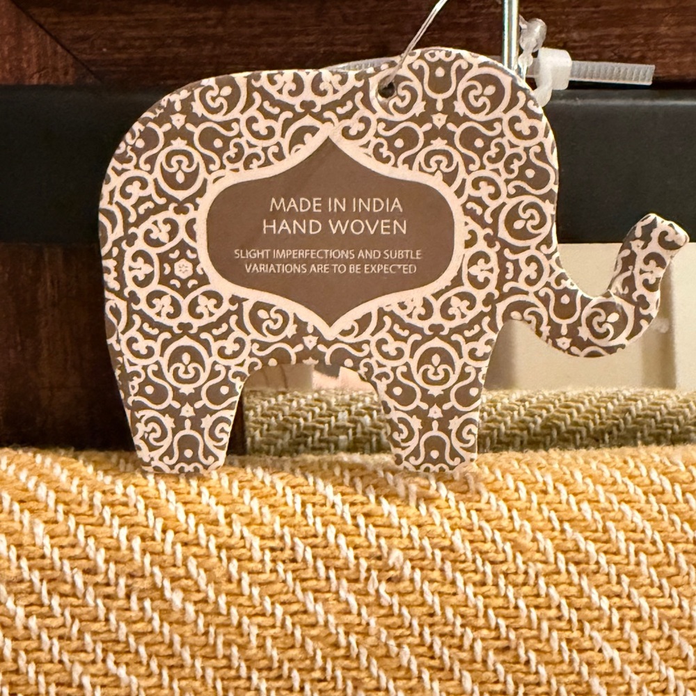 Hand-Woven in India 100% Cotton Throw NWT - Picture 2 of 4
